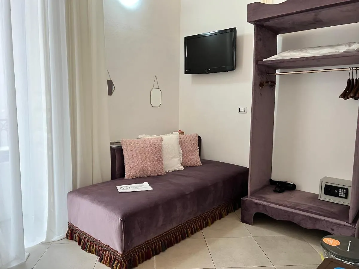 Bellini Home B&B CTA 3*,